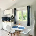 Dom wakacyjny Cosy - Petit-dejeuner Et Acces Jacuzzi Inclus