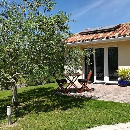 Studio Cosy - Jacuzzi Et Petit-Dejeuner Inclus
