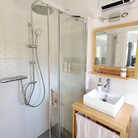 度假居 Cosy - Jacuzzi Et Petit-dejeuner Inclus *