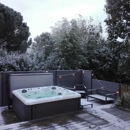 Cosy - Jacuzzi Et Petit-dejeuner Inclus